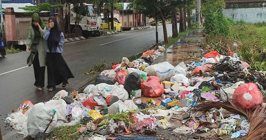 Kota Gorontalo Darurat Sampah, Armada Pengangkut Jadi Pemicu