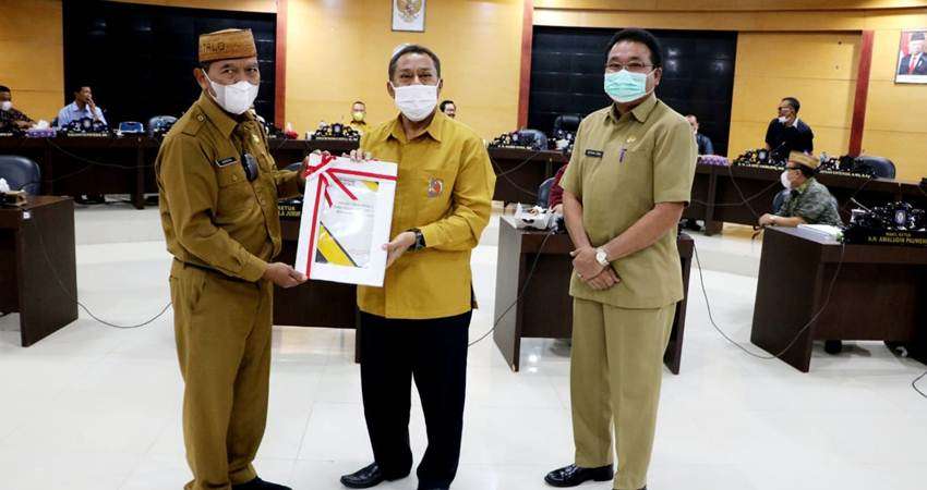 Lima jam, 25 pembicara, 1938 aspirasi, hingga ketokan palu 10 persen