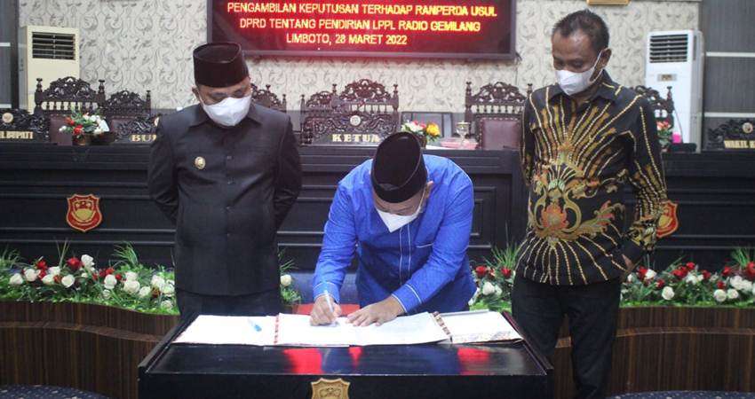 Radio Gemilang Segera Berdiri