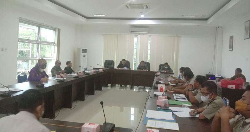 Warga Pesisir Danau Sulit Dapat Sertipikat