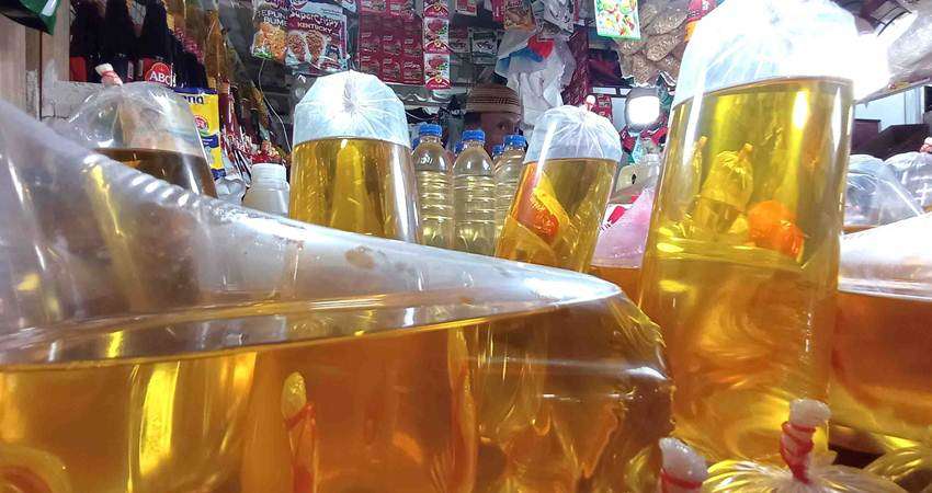 Minyak Curah Tembus Rp500 Ribu per Galon