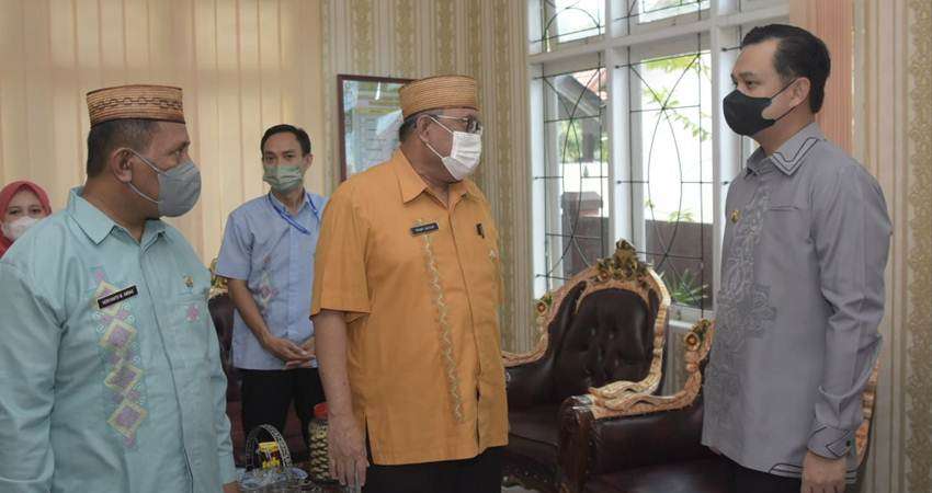 Ryan Tinjau Penyaluran BPNT di Dungingi