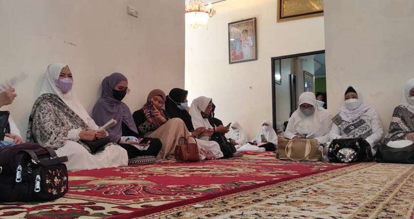 Turut Berduka, Idah Ajak Warga Gorontalo Doakan Almarhum Indra Yasin 