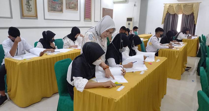 Semangati Peserta Ujian Kesetaraan, Idah Tekankan Pentingnya Pendidikan