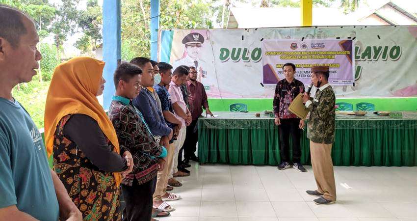 Desa Molas Miliki Klinik Pelayanan Publik