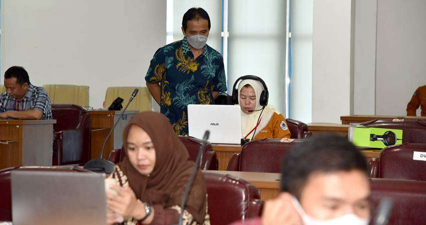 Tim Kemendikbud Monev di UNG