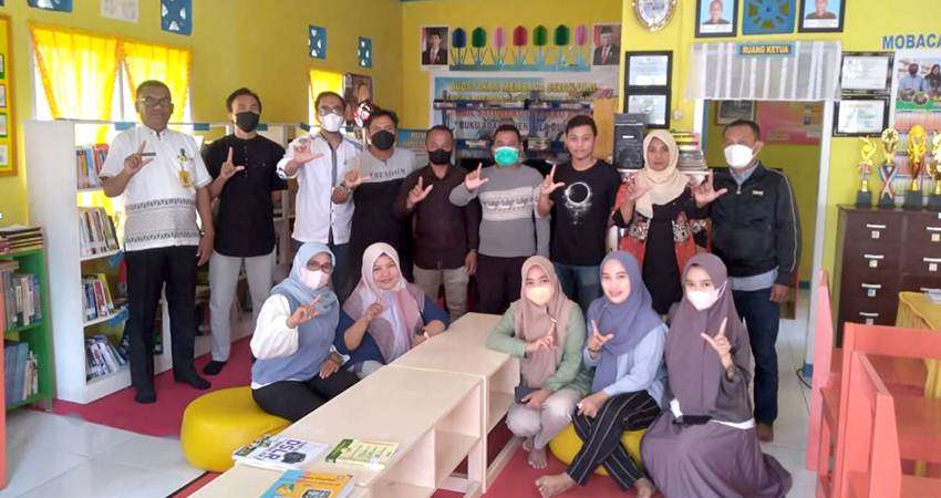 Desa Terima Bantuan dari Perpusnas