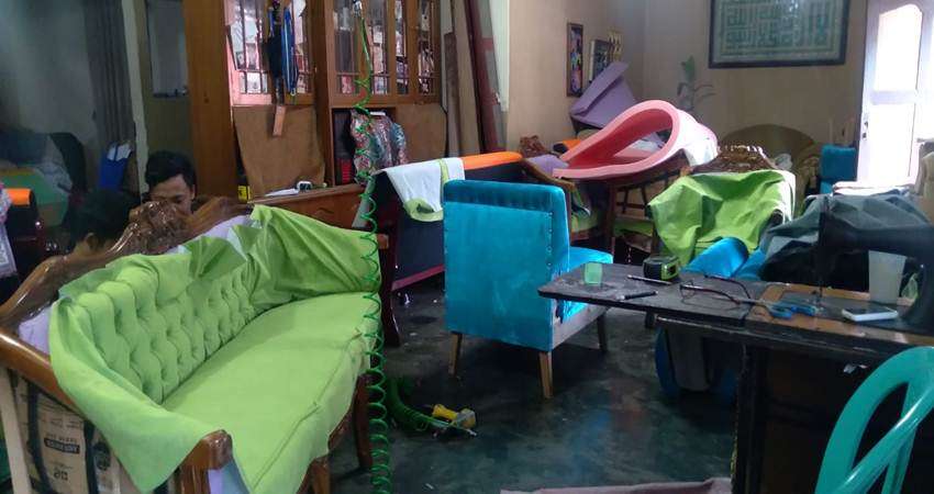 Permintaan Reparasi Kursi Meningkat