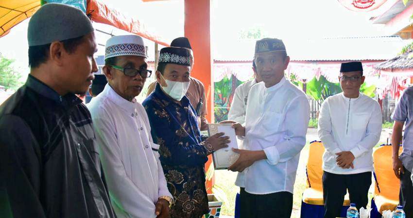 Imam Hingga Bate Terima Paket Ramadhan