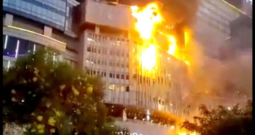 Exhaust Restoran Picu Kebakaran Tunjungan Plaza