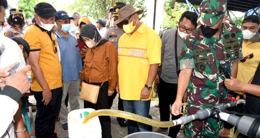 Kabila-Suwawa, Rusli Bawa 10 Ribu Liter Migor Curah