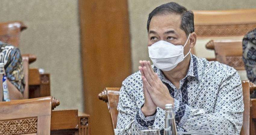 Tuntutan Pencopotan  Muhammad Lutfi dari Jabatan Menteri Perdagangan, Lihat Selengkapnya