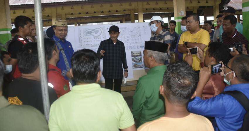 Juni, Pedagang Shopping Direlokasi