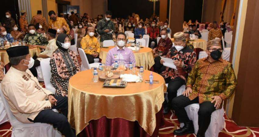 Rapat-rapat Pemda Tak Perlu ke Luar Daerah