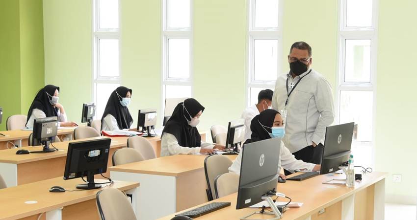 Pendaftar UNG Capai 10.940