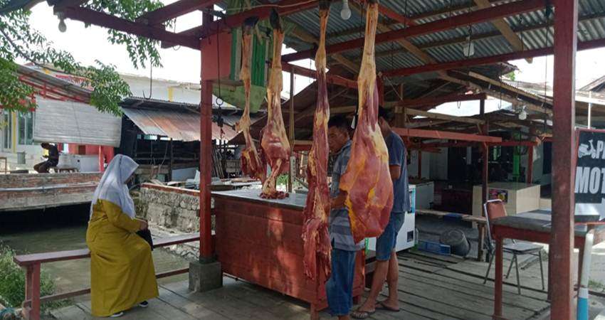 Daging Sapi Bertahan Rp140 Ribu per Kg