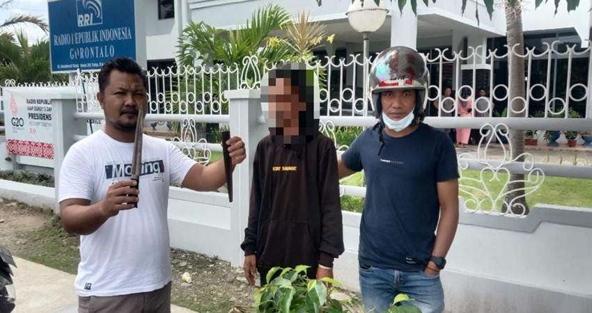 Dua Pelaku Penikaman Dibekuk