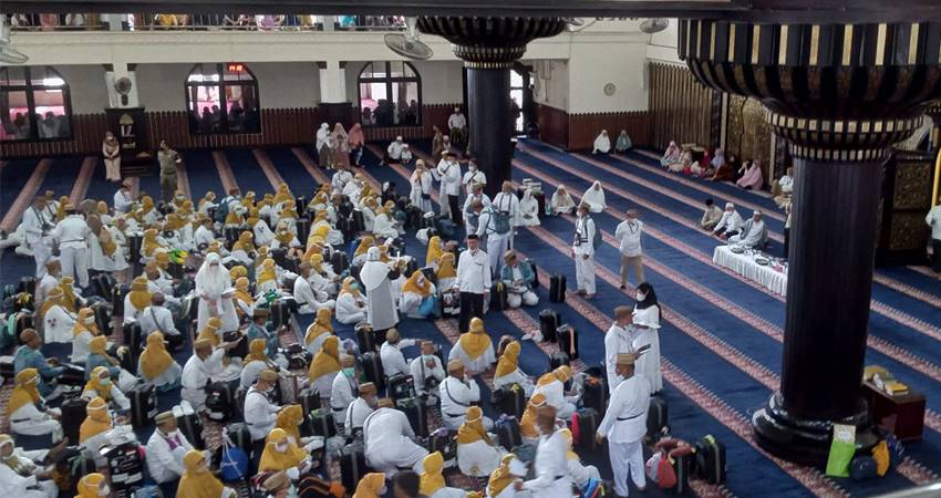 Embarkasi Penuh Sekadar Janji, Besok 393 CJH Gorontalo ke Makkah