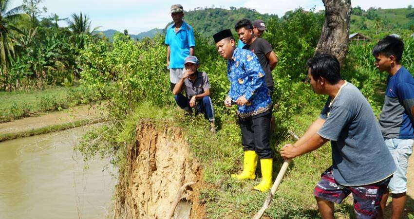 Thariq Tinjau Pelaksanaan Perbaikan Pipa Air Bersih, Tegaskan Paling Lambat Hari Ini Selesai Diperbaiki