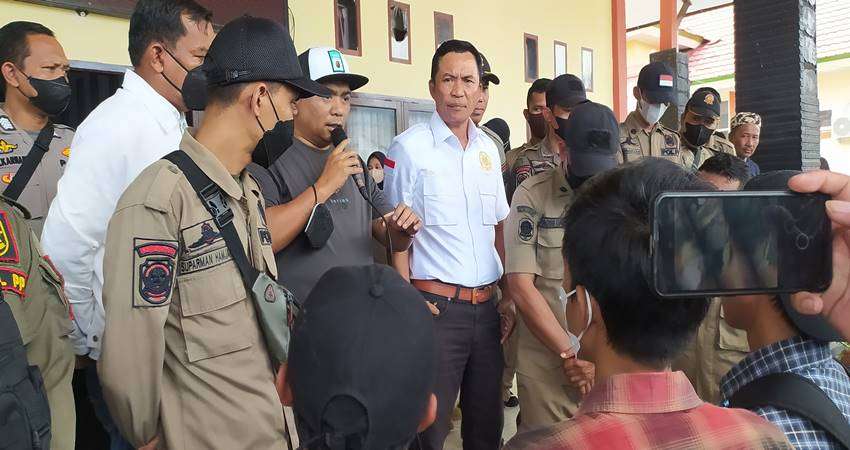 Mahasiswa Desak Tuntaskan Persoalan PDAM, Datang Beraksi Sampaikan Aspirasi Minta Dekab Optimalkan Tugas dan Fungsinya