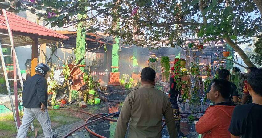 Si Jago Merah Mengamuk di Ipilo, Tak Ada Korban Jiwa, Kerugian Ditaksir Capai Rp 300 Juta