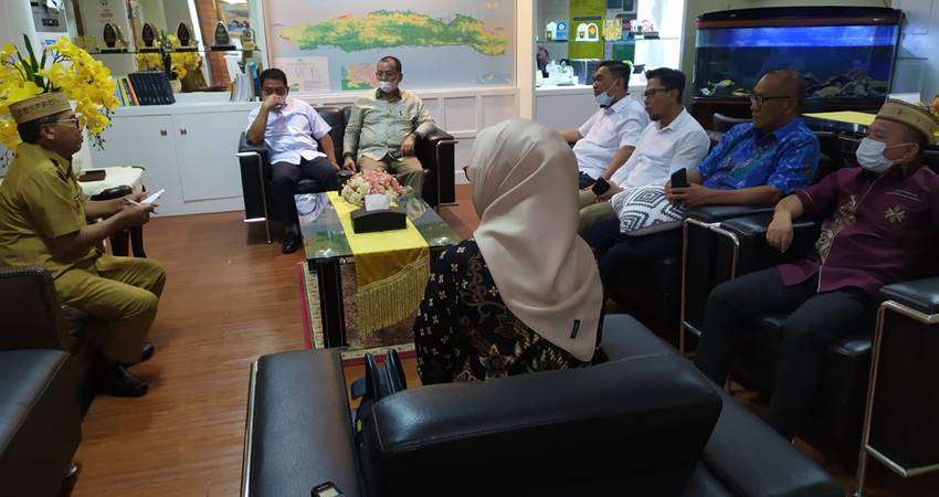 Deprov-Pemprov Ngotot Pertahankan Honorer