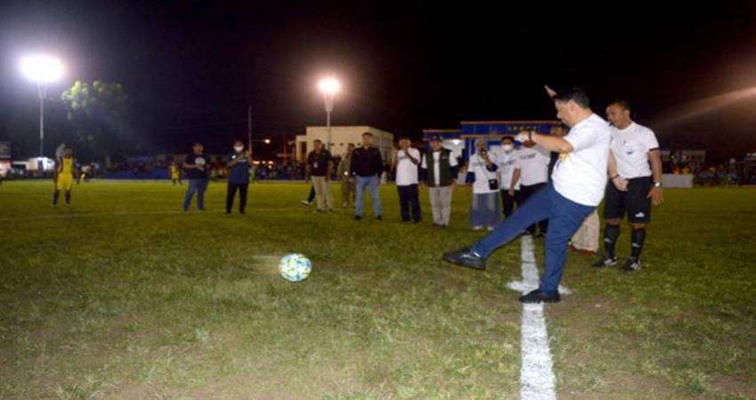 Hamim Terus Suport Sepak Bola Daerah, Siapkan Hadiah Rp 100 Juta Bagi Pemenang HP Cup