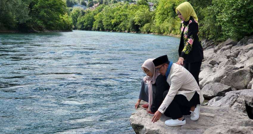 Ridwan Kamil Ikhlas Eril Hanyut