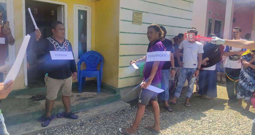 Reka Ulang Pembunuhan di Lemito, Korban Tewas Tiga Kali Dibacokan