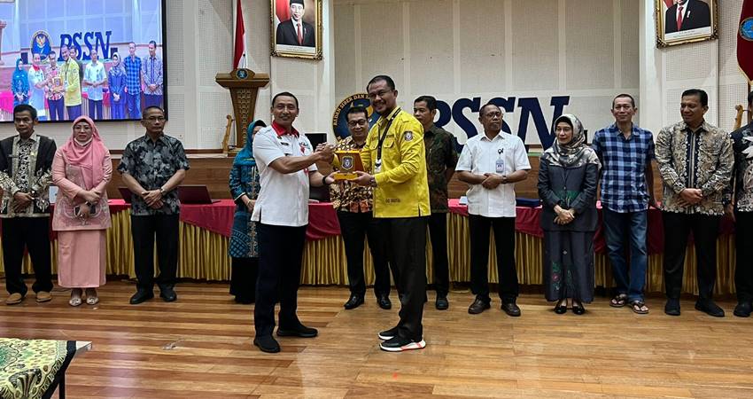 Kominfo dan Statistik Kerja Sama BSSN, Pemprov Terus Gunakan Tanda Tangan Digital