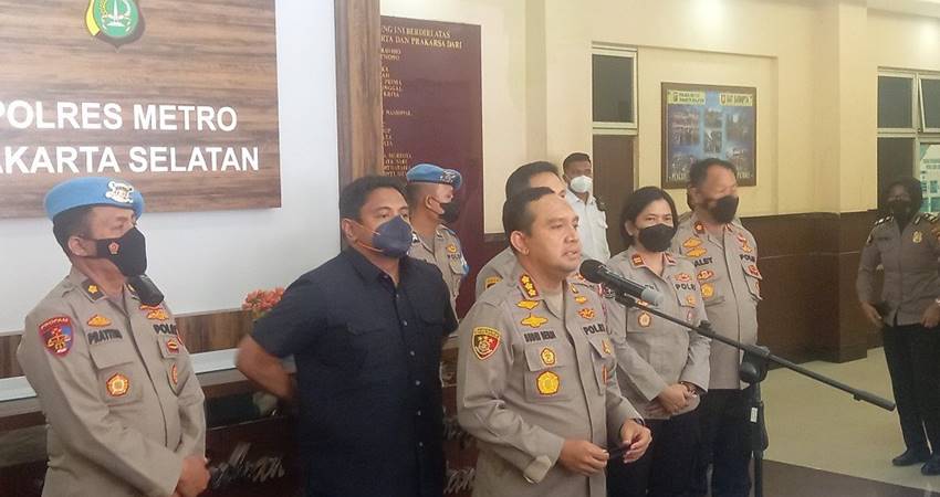 Dugaan Selingkuh Brigadir J-Istri Irjen Ferdy Sambo, Belum Ada Bukti, Polri Sebut Kabar Angin