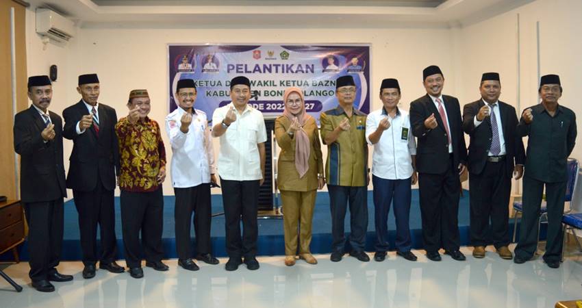 Hamim Beri Target Pejabat Baru Baznas Bonebol, Harus Mampu Kumpul Zakatl Rp 300 Juta Sebulan