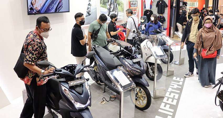 Honda PCX160-Honda ADV160 Jadi Primadona GIIAS 2022