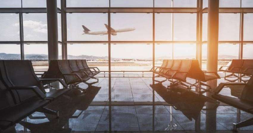 Mulai Hari Ini, Penumpang Pesawat Wajib Booster