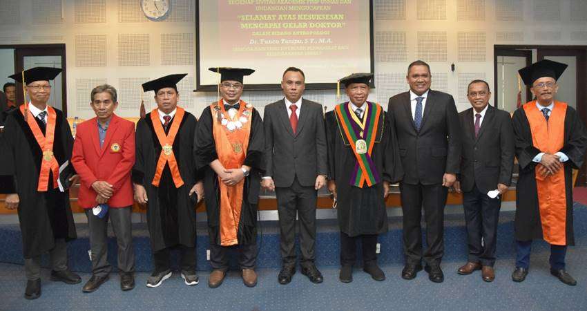 UNG Miliki Doktor Covid Pertama di Indonesia, Funco Tanipu Berhasil Raih Gelar Doktor Antropologi