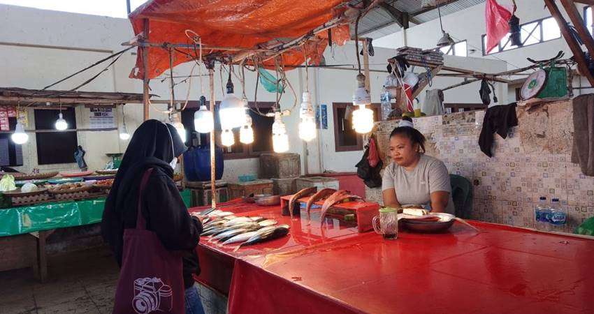 Harga Ikan Tuna di Pasar Tradisional Melonjak, Pedagang Mengaku Permintaan Minim