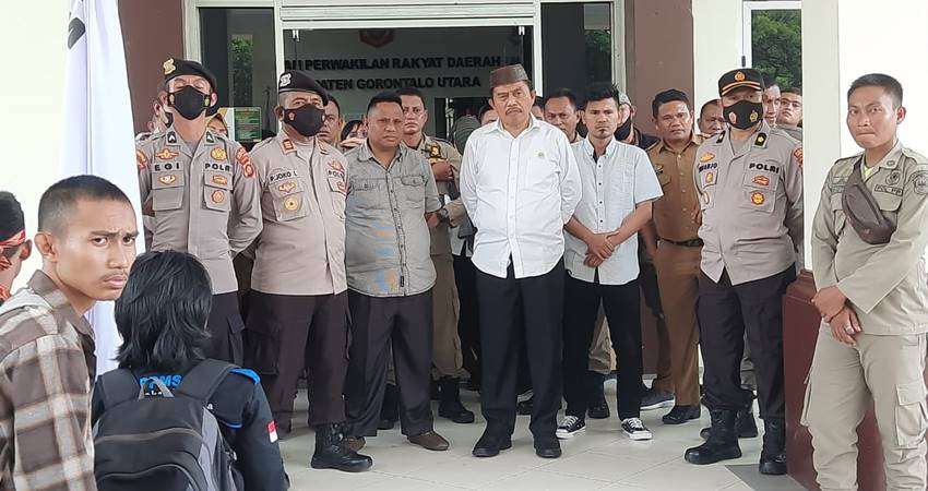 Ditanya Soal Anggaran Beasiswa S1, Sampai Hari DPRD Menunggu Usulan