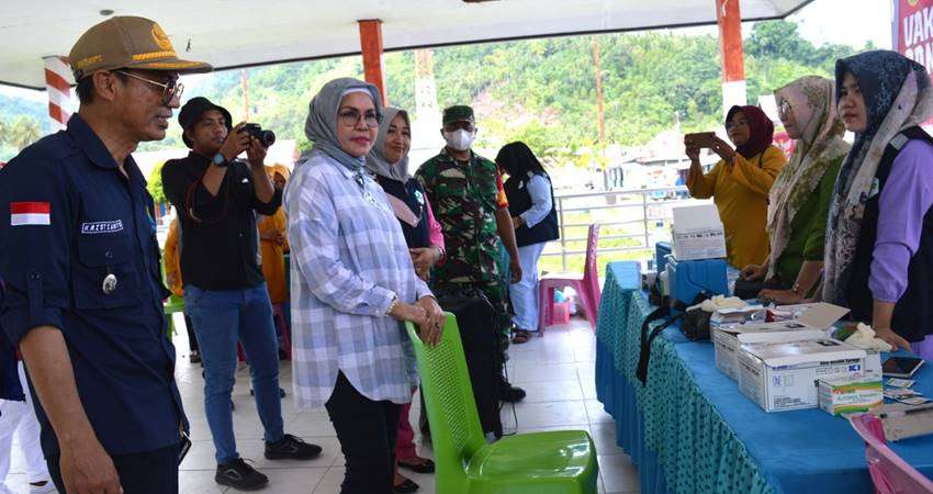Vaksinasi Bonebol Terus Digenjot, Ditinjau Langsung Wabup di Bone