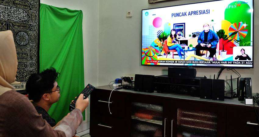 TV Kabel Terancam, Warga Mulai Beralih ke TV Digital dan Internet