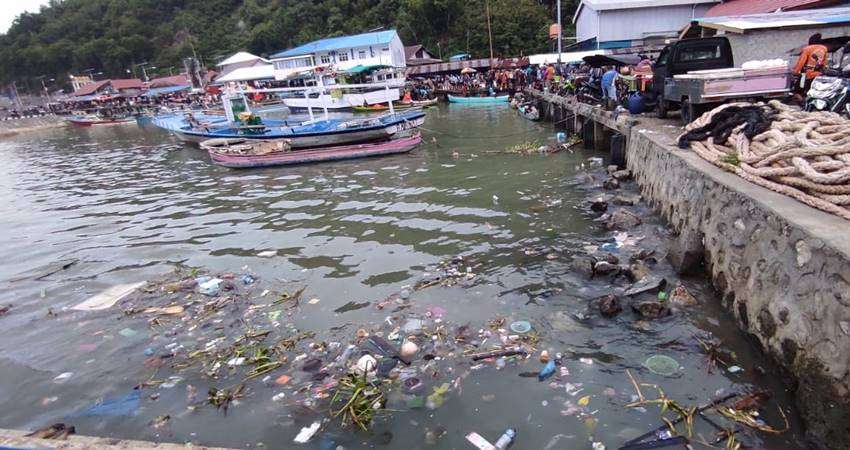 TPI Kota Kumuh dan Kotor