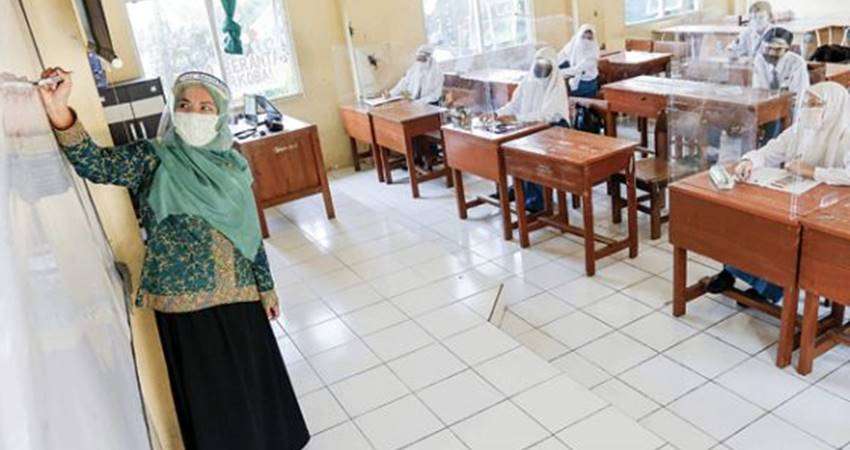 Mendikbudristek Nadiem Makarim Bicara Soal RUU Sisdiknas, Tak Perlu Setifikasi, Semua Guru Dapat Tunjangan