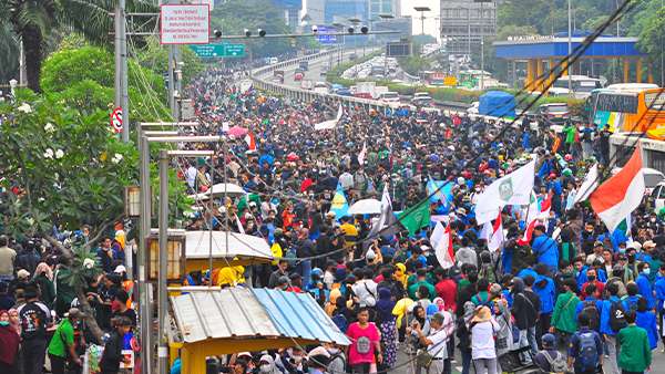Ribuan Personil Polisi Turun Kejalan Amankan Demo di 3 Titik Wilayah Jakarta Hari Ini