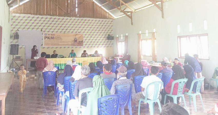 Dosen Kembangkan Produk VCO dan Gula Aren, Lewan Program Kemitraan Masyarakat Pendampingan Desa Bukit Aren