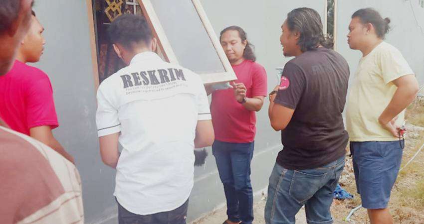 Ditodong Sajam, Emas 107 Gram Digasak