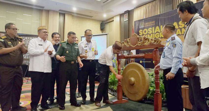 Kantor Imigrasi Gorontalo Luncurkan Eazy Pasport, Berlaku 10 Tahun, Upaya Peningkatan PAD