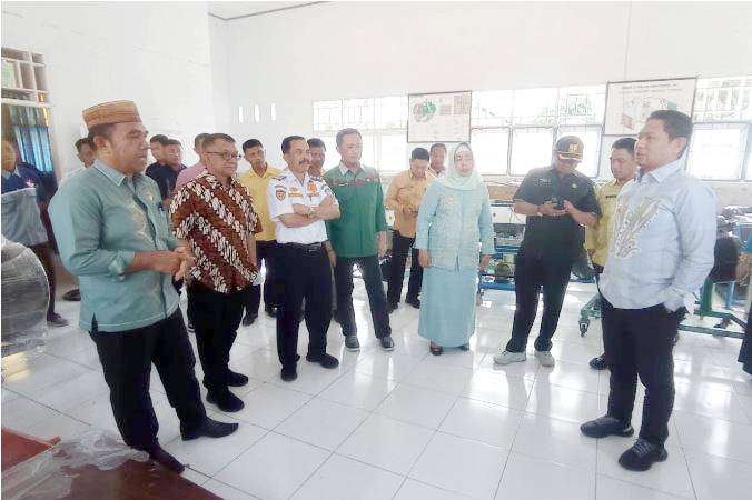 Pj Gubernur Hamka Kembangkan Fasilitas Pendidikan, Rp 1,3 M Bangun Laboratorium Otomotif SMK 1 Marisa