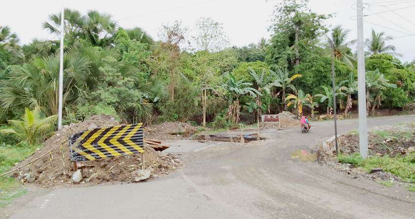 Ada Perbaikan Jalan, Pengendara Diminta Waspada