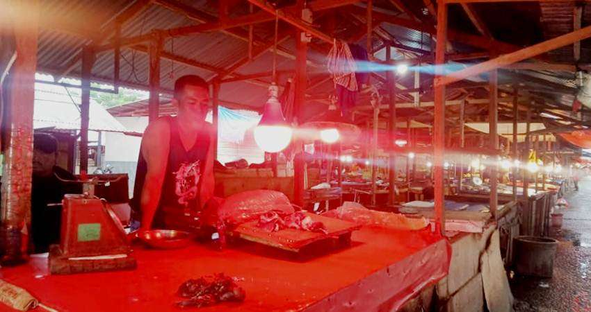 Permintaan Ikan Tuna Meningkat, Di Pasar Tradisional Harga Dikisaran Rp65-80 Ribu per Kg