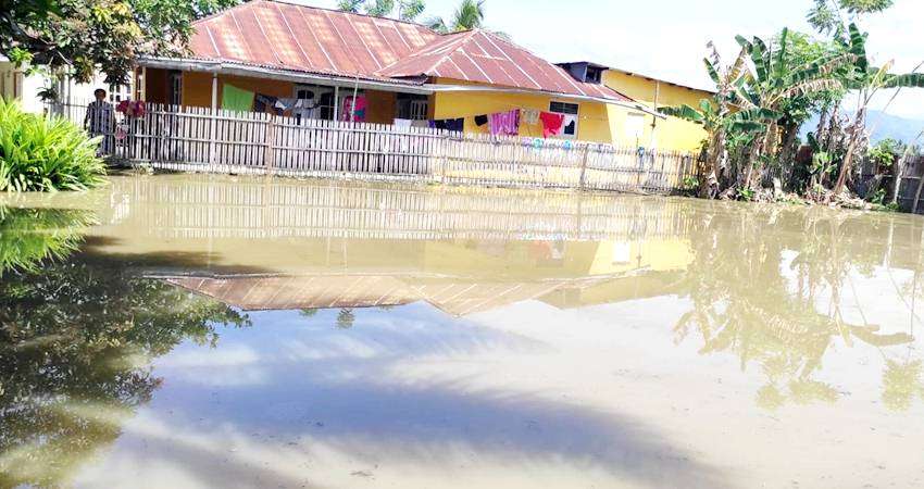 Rumah Warga Bultim Terendam Air, Buntut Meluapnya Air Saluran Irigasi Dampak Proyek Gorong-Gorong