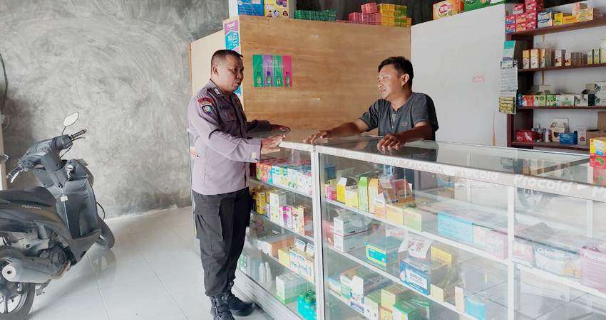 Polisi Datangi Apotek